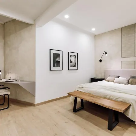 Costa - 3 Bedrooms, Balcony In Eixample Esquerra Βαρκελώνη