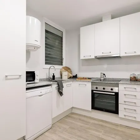 Apartment Costa - 3 Bedrooms, Balcony In Eixample Esquerra